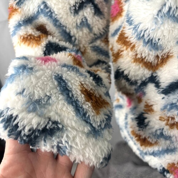 Eddie Bauer Aztec Plush 1/4 Zip Fuzzy Fleece Soft Cozy Pullover Size Small - Picture 5 of 10